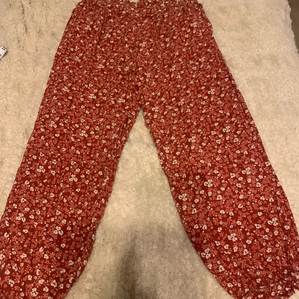 Women’s genie style pants.